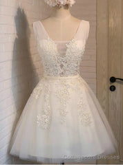 Light Yellow V-neck Tulle Lace Dress