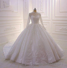 Long High neck Appliques Lace Ball Gown Wedding Dress with Sleeves