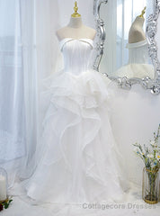 White Tulle Strapless Sleeveless Prom Dress